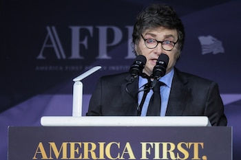 Respecto a las políticas del presidente, The Telegraph se refirió a la reducción de los gastos estatales (Reuters)