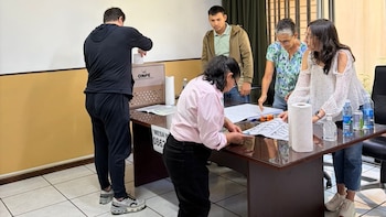 La embajada de Perú en El Salvador destaca participación activa en elecciones