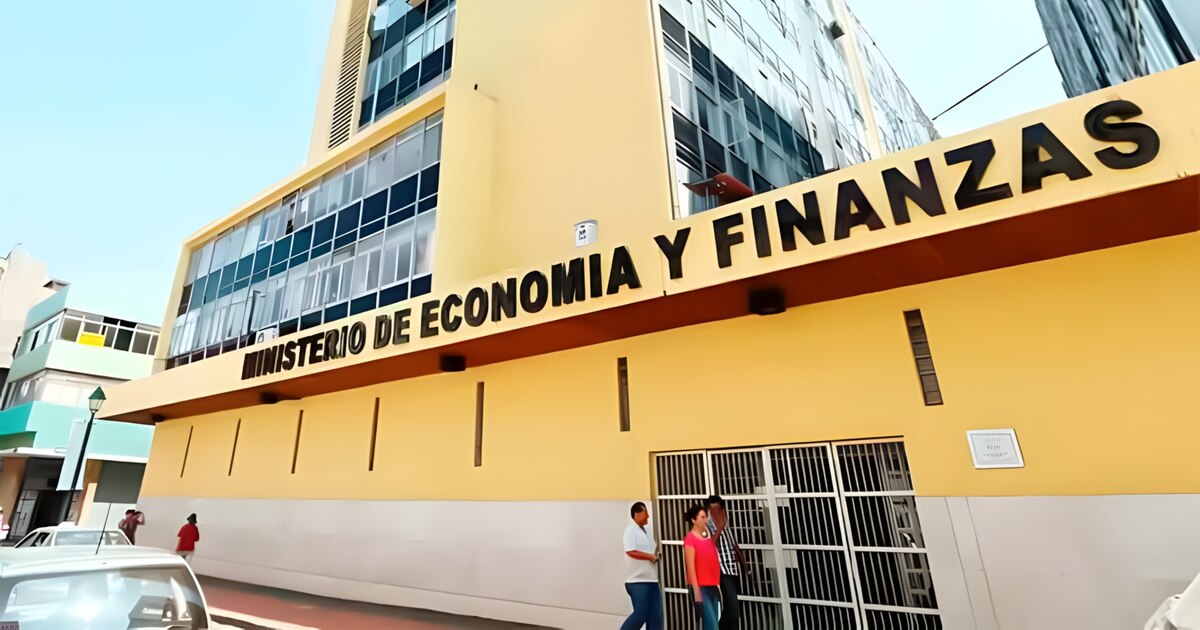 ¡Oportunidad laboral! Ministerio de Economía ofrece 28 vacantes para estudiantes y egresados de 14 carreras universitarias