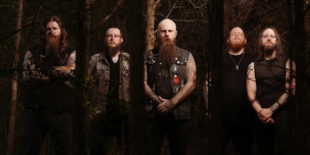 Demon Hunter, banda de metal cristiano, demanda a Netflix por el nombre de Kpop Demon Hunters