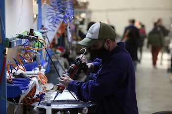 La industria siente con fuerza