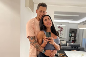 La pareja inició su historia