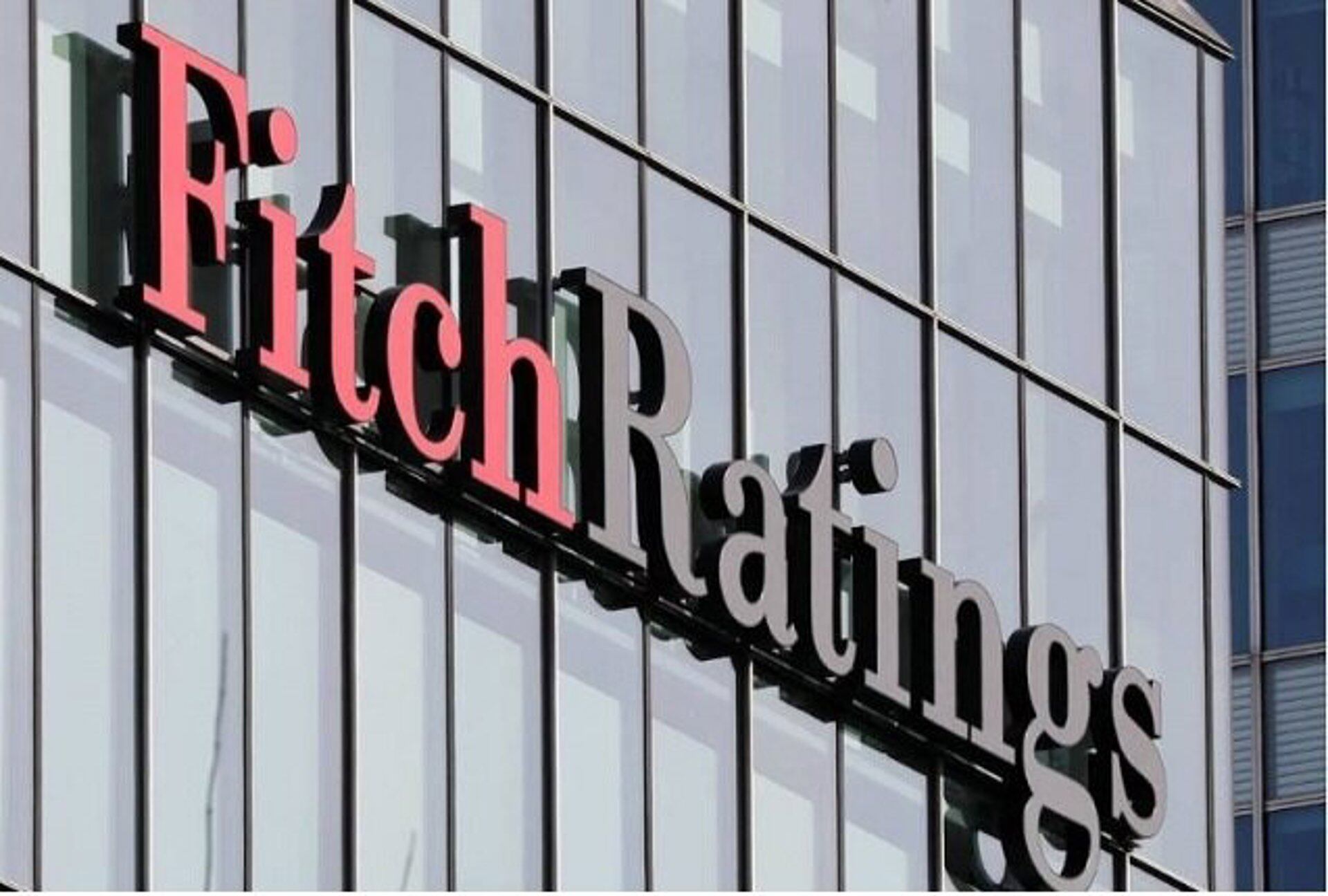 El informe de Fitch Ratings indicó que el reciente swap de dólares con Estados Unidos no reemplazó la necesidad de reservas genuinas