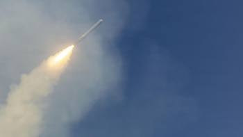 Estados Unidos frustró un ataque iraní con misiles y drones contra Kuwait, Bahréin y embarcaciones en el Golfo Pérsico