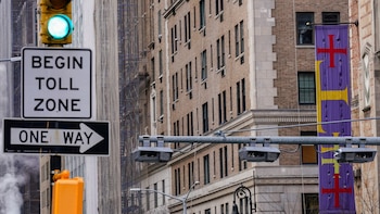 Nueva York instala cámaras ocultas y endurece multas de hasta USD 2.500 para combatir el ruido urbano