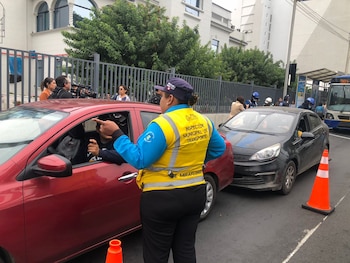 La mayor cantidad de puestos se concentra en el cargo de inspector, con un total de 50 vacantes