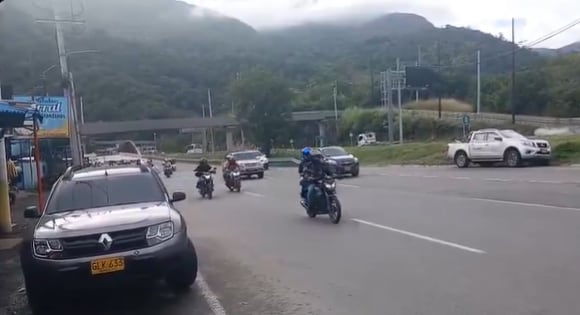 El regreso masivo pone a prueba el plan retorno en Colombia - crédito X