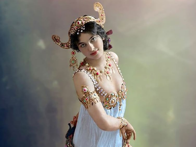 El procesamiento y la ejecución de Mata Hari: una farsa judicial contra una doble agente de segunda clase convertida en chivo expiatorio