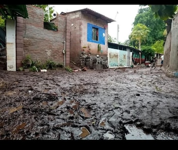 Cuantiosos daños dejaron las inundaciones registradas en 2021. (Foto: cortesía)