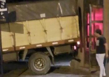 El chofer de camiones se