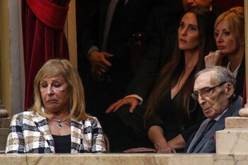 Yuyito González con Alicia y