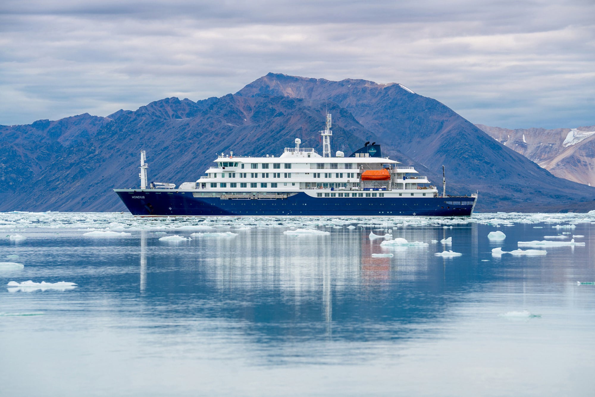 No existe vacuna para prevenir el hantavirus; la reducción del riesgo depende de la higiene ambiental y el control de roedores (Oceanwide Expeditions via AP)