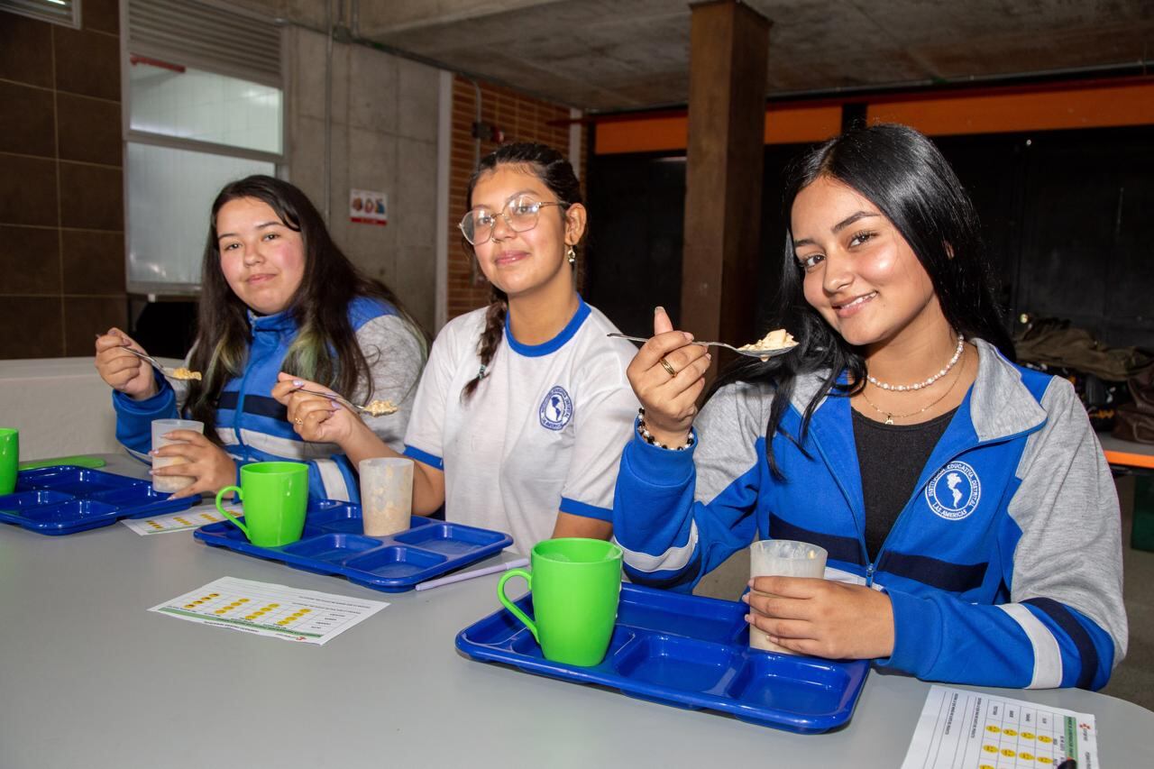 La entrega de alimentos en Bogotá alcanzó a 874.000 por día en el 2024 - crédito Secretaria de Educación del Distrito