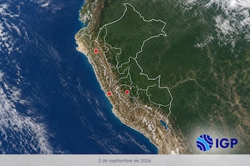 Vista satelital del territorio peruano con tres puntos rojos en el mapa y el logotipo del Instituto Geofísico del Perú en la esquina inferior.