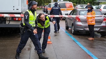 La Policía desplegó un importante operativo en la zona del ataque (ARND WIEGMANN / AFP)