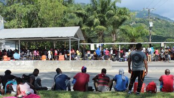 Des centaines de migrants sont