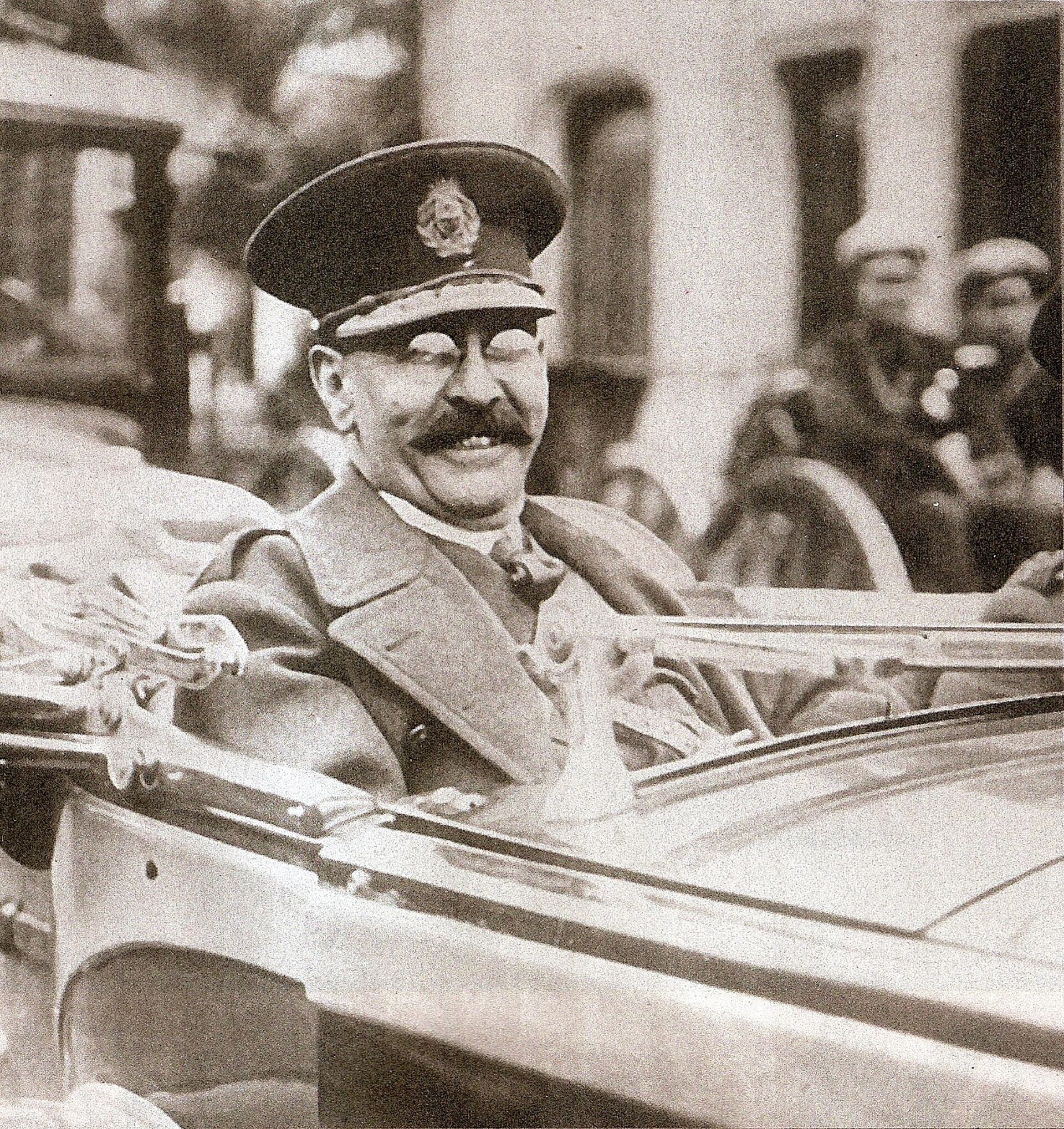 Uriburu, autor de golpe que derrocó a Hipólito Yrigoyen, impuso la ley marcial