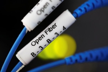 El sistema podría implementarse en cables submarinos y apoyar proyectos estratégicos de conectividad. (Reuters)