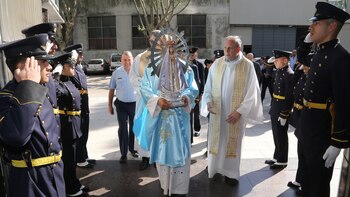 La imagen fue confeccionada en