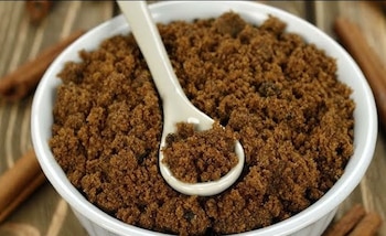 El azúcar mascabado es un