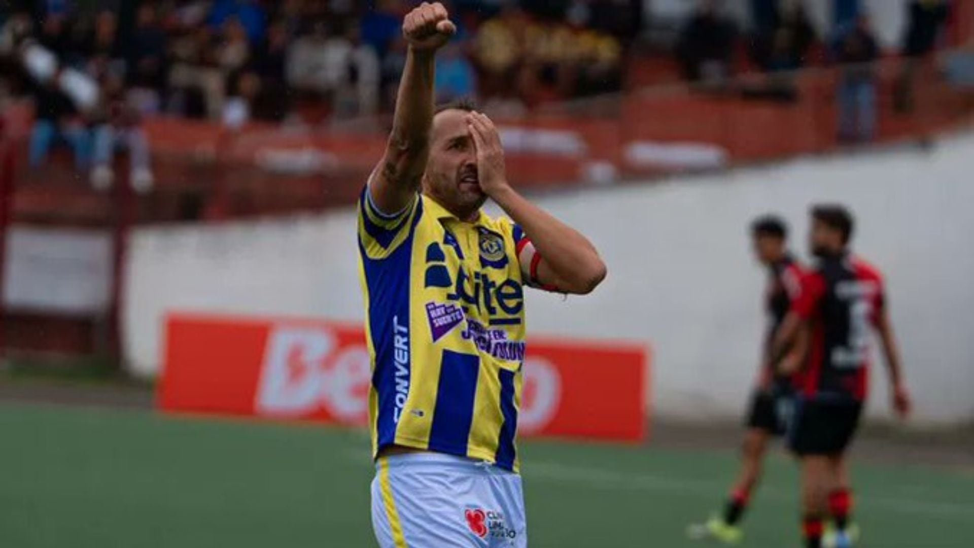 Hernán Barcos se puso al hombro a FC Cajamarca sacándolo de un embrollo ante FBC Melgar. - Crédito: Liga 1