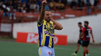 Hat-trick de Hernán Barcos, entrando