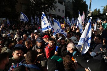 Varias personas se movilizaron en