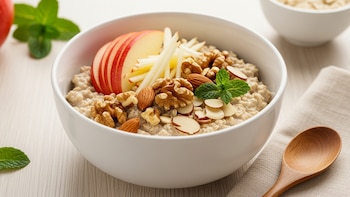 Receta de avena remojada con manzana rallada para tener energía toda la mañana
