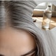 Para qué sirve aplicar bicarbonato de sodio y vinagre en las canas