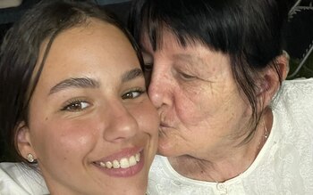 Mor Bayder with her grandmother, who she said was the 'purest thing in the world' (Facebook)