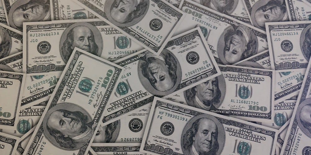 Sobre su evolución futura, los especialistas consideran poco probable una caída brusca del dólar en el corto plazo. Foto: OMFIF