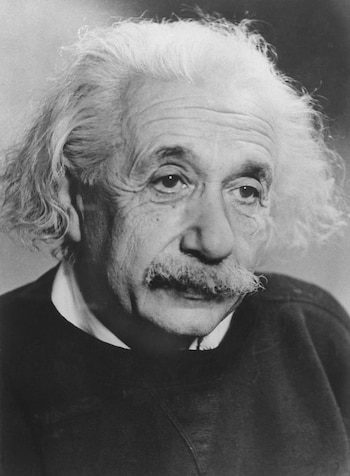 30/11/1945 FILED - 30 November 1945, --: Albert Einstein, German-born physicist and founder of the theory of relativity. Records from Albert Einstein's final years are being published as a book around 20 years after their discovery, as transcripts of telephone conversations the physicist had between 1953 and 1955, publisher Heyne Verlag announced on Monday. Photo: -/dpa
SOCIEDAD INTERNACIONAL
-/dpa