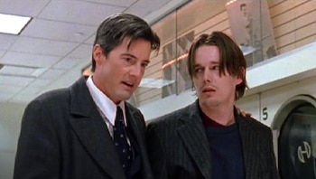 Ethan Hawke habló mal del director mientras estaba a punto de grabar una escena junto a Kyle MacLachlan. (Captura de video)