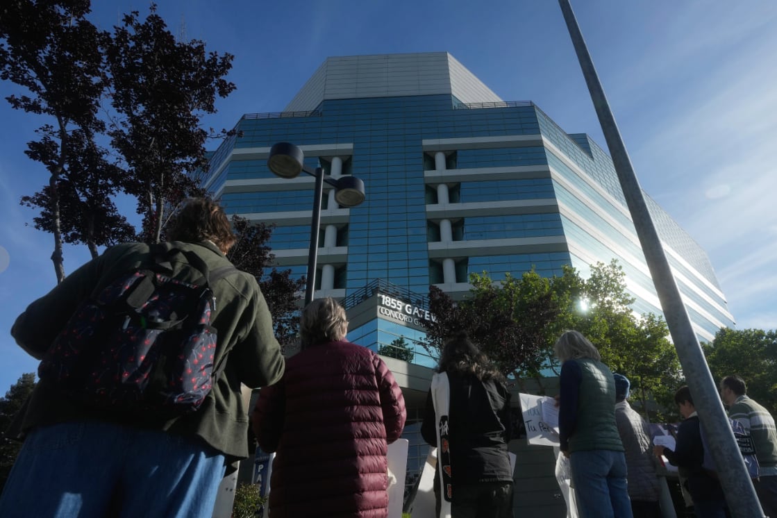 El cierre inesperado de la corte de inmigración de San Francisco dejó a cientos de personas sin poder asistir a sus audiencias ya programadas (AP, Jeff Chiu)