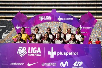 Universitario enrumbó con destino a