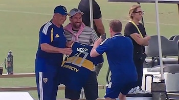 Por qué Lionel Messi no viajó a la gala del Balón de Oro: su encuentro con un ídolo de Boca Juniors
