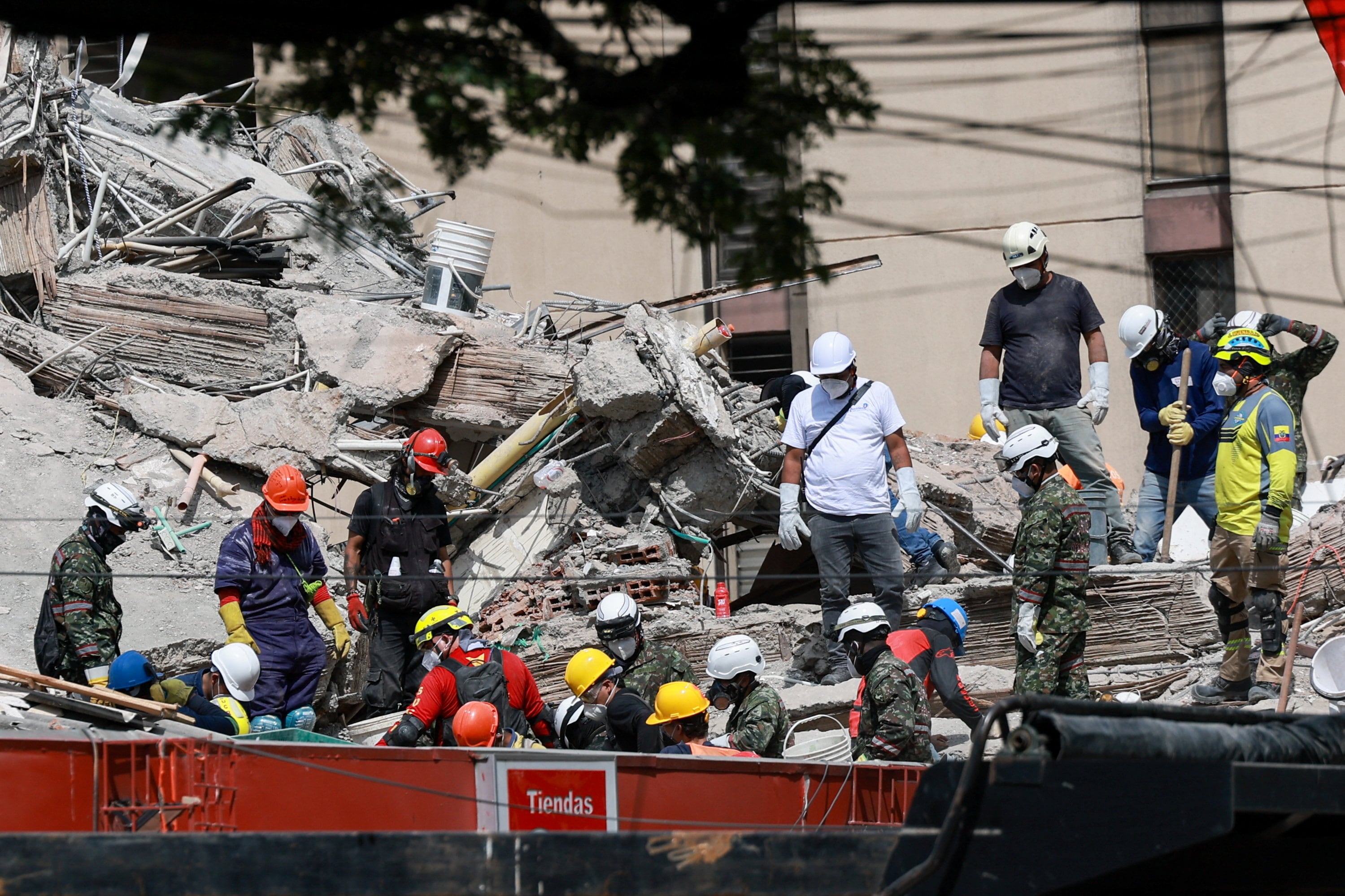 Hay más de 200 personas desaparecidas por el terremoto - crédito Raquel Cunha/Reuters