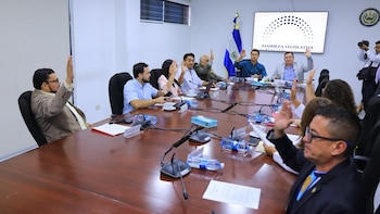 El Salvador: Avalan incorporar USD 118 millones al presupuesto estatal con enfoque en telemedicina, agromercados y otros rubros