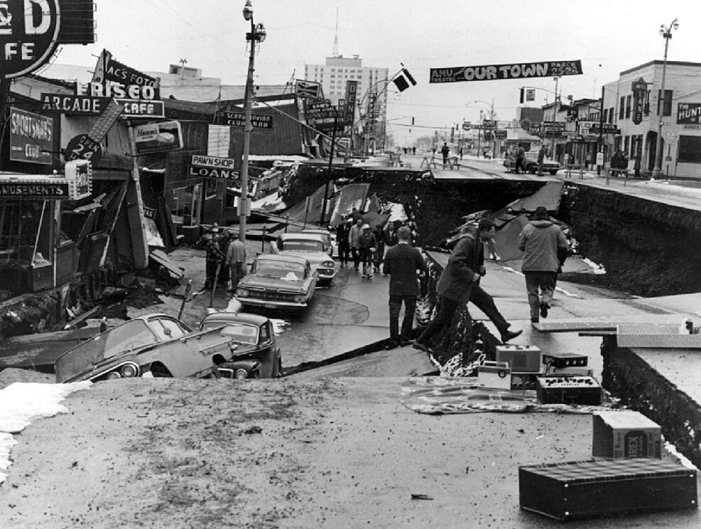 La fuerza del sismo de 1964 dio origen a nuevos paisajes costeros y redefinió los límites de los humedales boreales (Dominio público/Wikipedia)