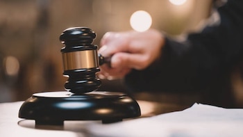 Por presuntas filtraciones en caso