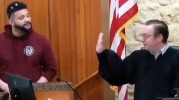 Abogado de Texas se niega a comparecer tras denunciar que un juez maltrató a un empleado informático del tribunal