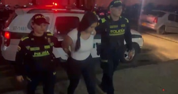 La detenida cumplía detención domiciliaria y es señalada de emplear escopolamina para robar a sus víctimas en Medellín y el sur del Valle de Aburrá - crédito captura pantalla/Policía Metropolitana del Valle del Aburrá