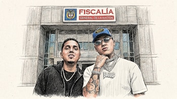 Ilustración de Blessd y Dímelo Jara de pie, mirando al frente, con el edificio gris de la Fiscalía General de la Nación de Colombia detrás de ellos.