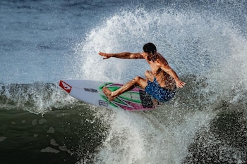 La fecha de la WSL en Punta Roca reúne a surfistas de élite de países como Estados Unidos, Brasil, Australia, México, Canadá, Indonesia, España y Costa Rica./ (Secretaría de Prensa)