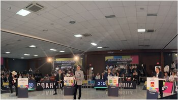 Los candidatos acudieron al debate