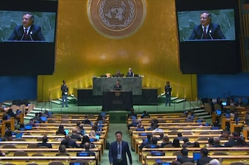 Con poca asistencia, el presidente