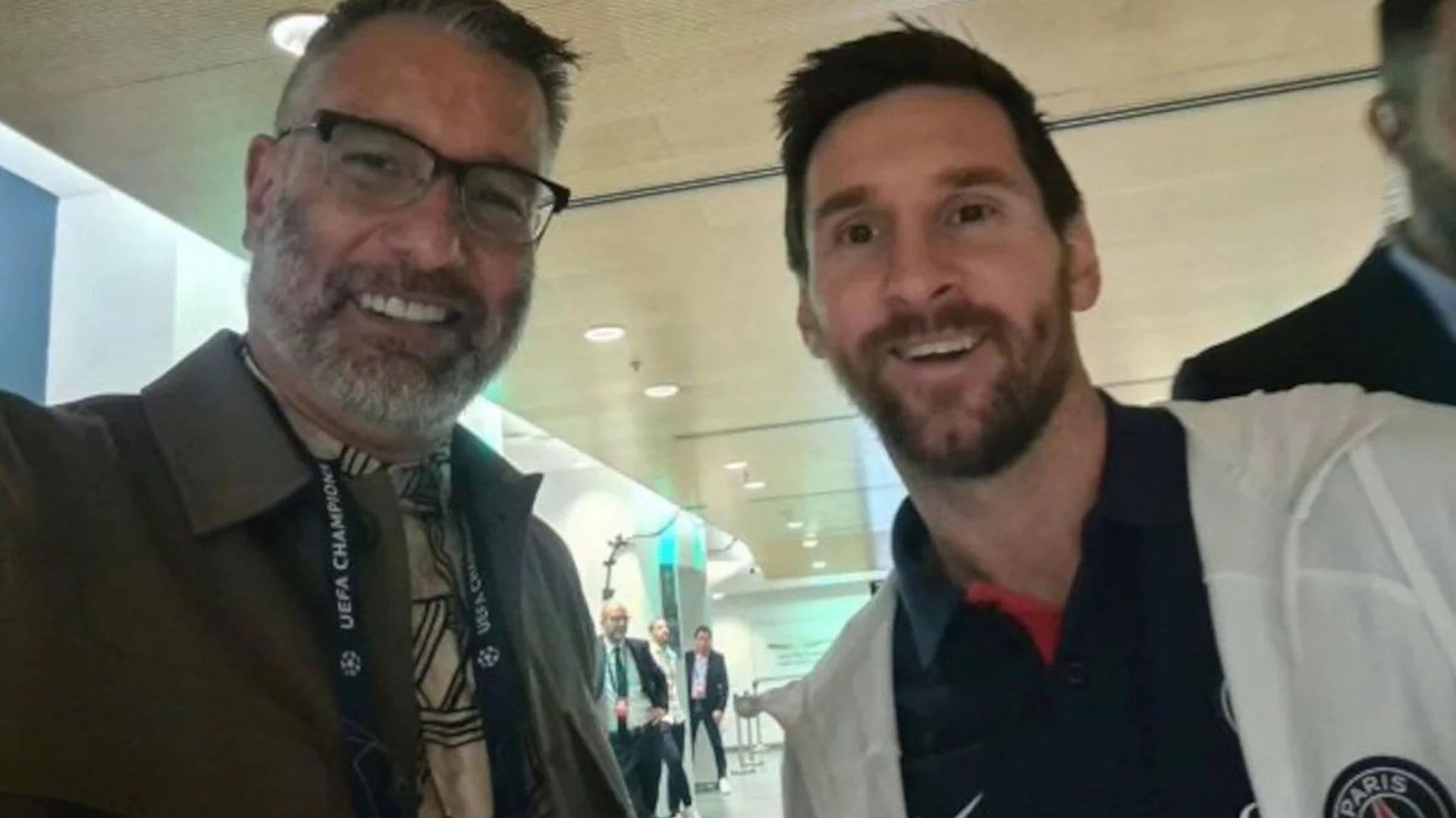 Messi, junto a Balagué. en el Mundial de 2030, Messi cumplirá 43 años