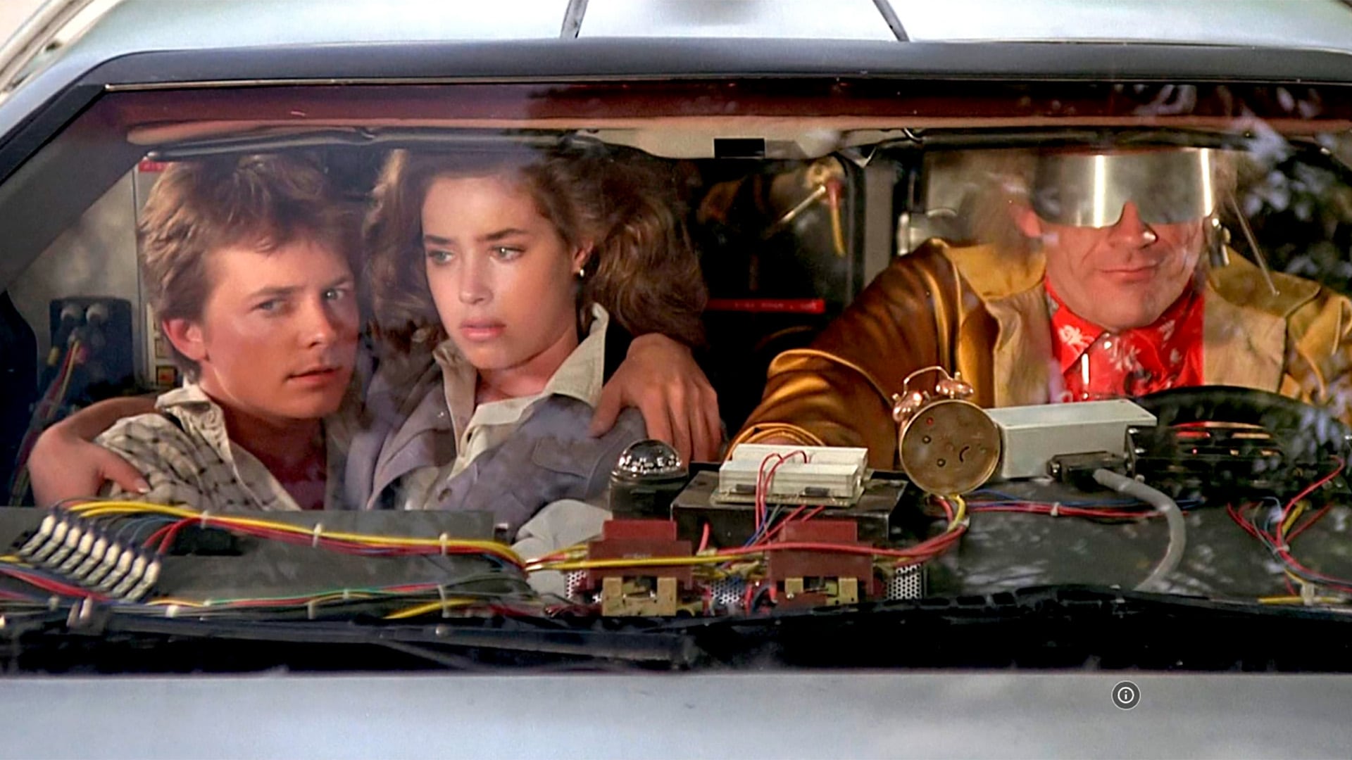El Doc Brown reapareció ante Marty y Jennifer Parker para organizar un viaje hacia el futuro (Crédito: Imdb)