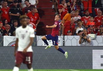Dani Olmo celebra su tercer