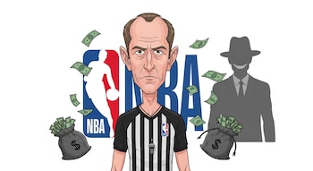 Caricatura de Tim Donaghy, árbitro de baloncesto con uniforme a rayas, billetes volando, bolsas de dinero y la silueta de un gánster con sombrero, junto al logo de la NBA.